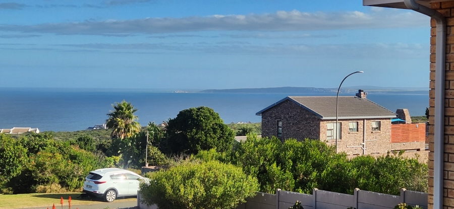 6 Bedroom Property for Sale in Dana Bay Western Cape